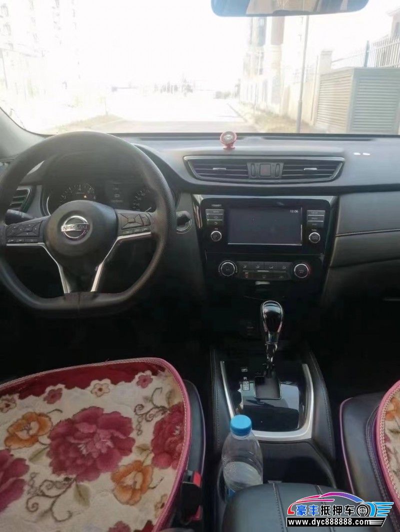 18年日产奇骏轿车抵押车出售