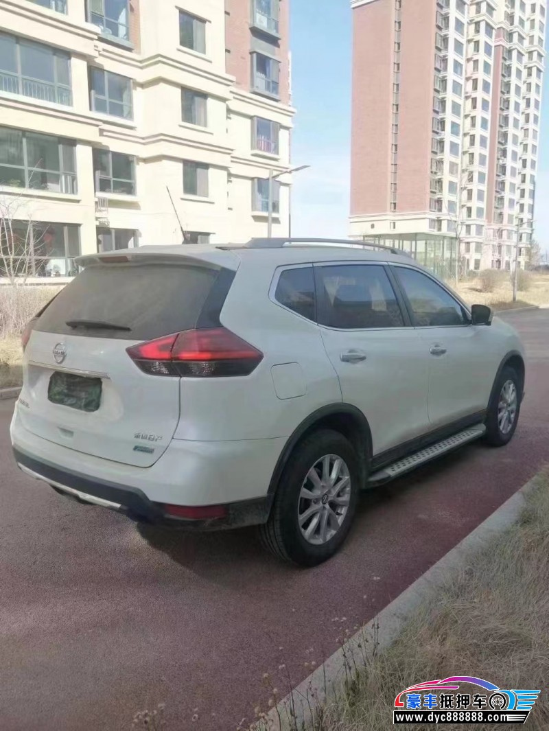 18年日产奇骏轿车抵押车出售