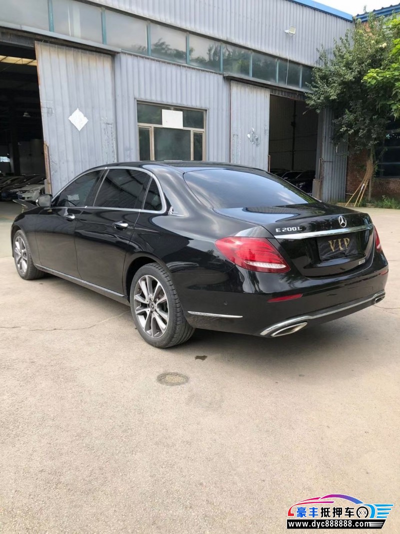 19年奔驰E轿车抵押车出售