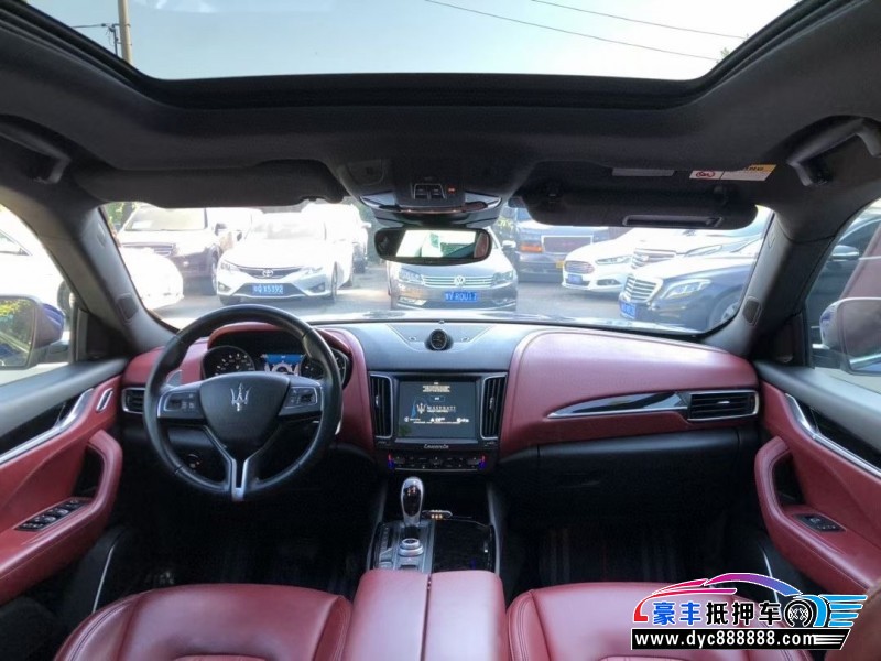 17年玛莎拉蒂莱万特轿车抵押车出售