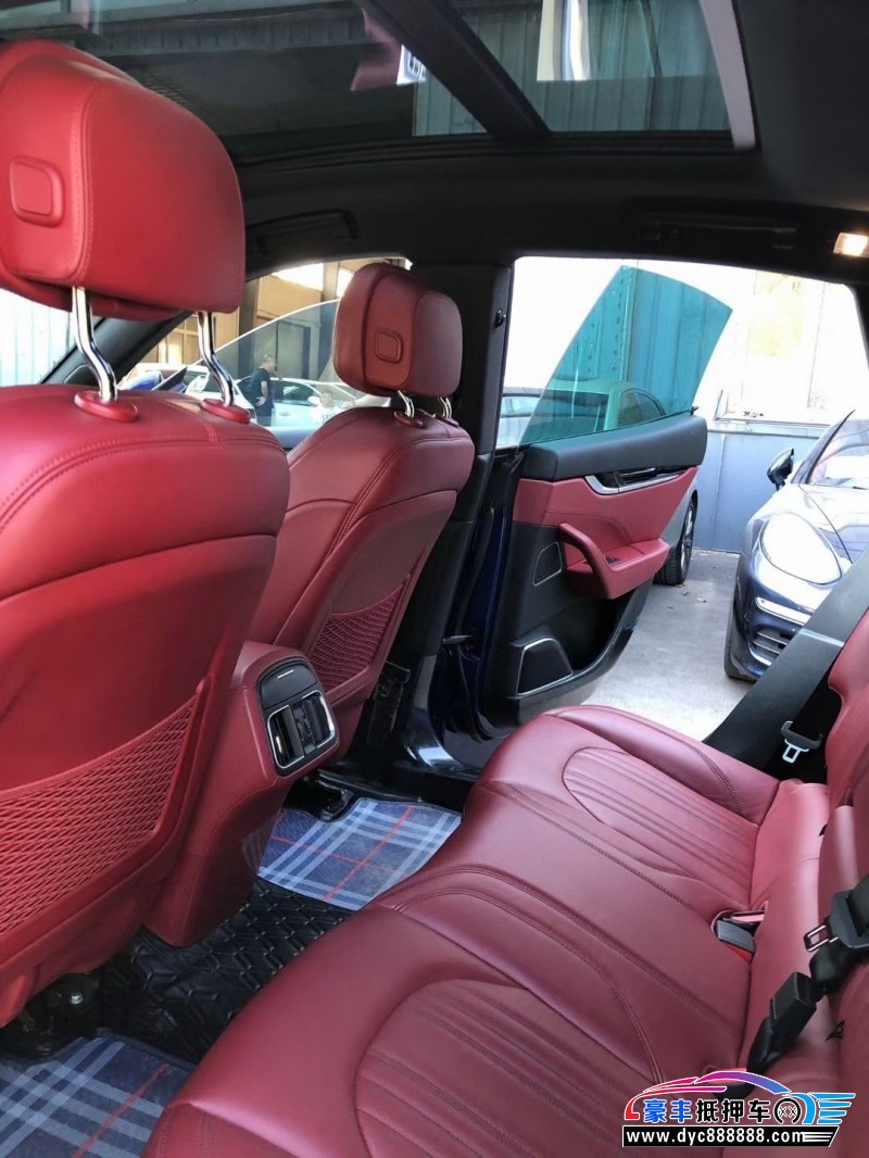 17年玛莎拉蒂莱万特轿车抵押车出售