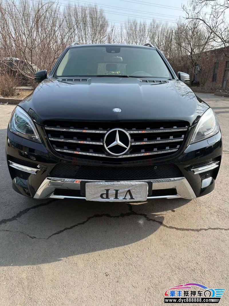 13年奔驰ML轿车抵押车出售
