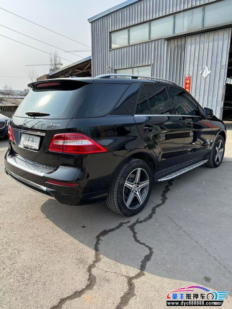 13年奔驰ML轿车抵押车出售