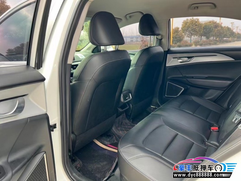 21年吉利几何轿车抵押车出售