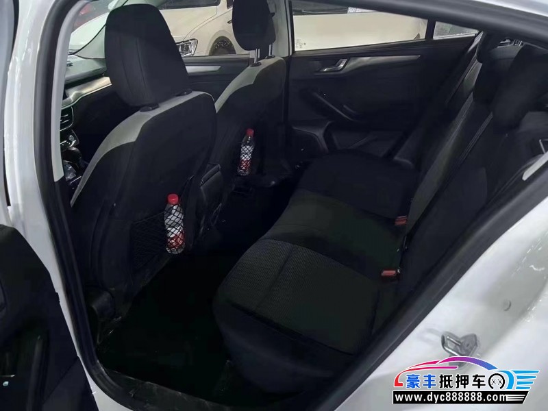 21年福特福克斯轿车抵押车出售