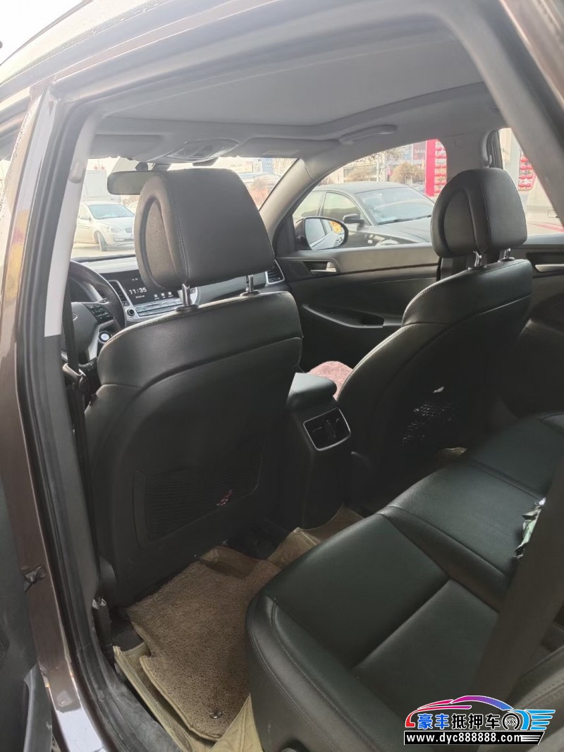 18年现代途胜SUV抵押车出售