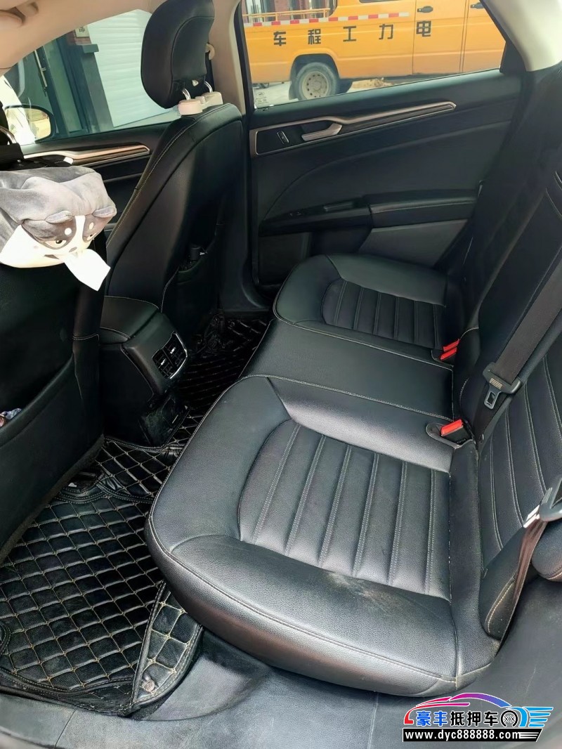 20年福特蒙迪欧轿车抵押车出售