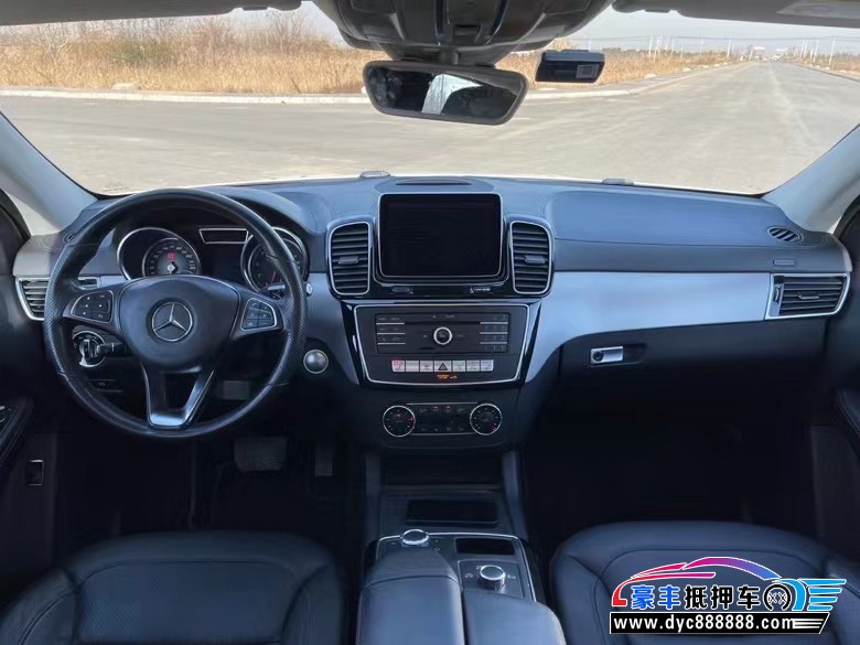 15年奔驰GLE轿车抵押车出售