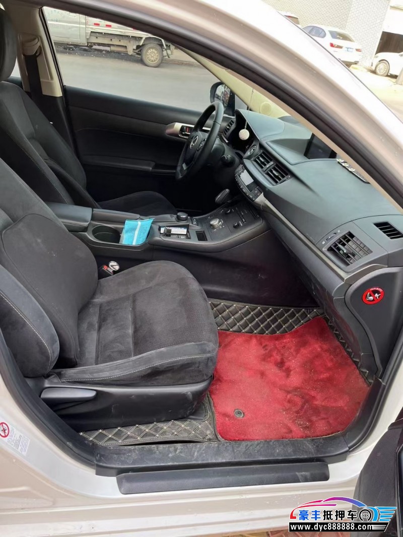 17年雷克萨斯CTSUV抵押车出售