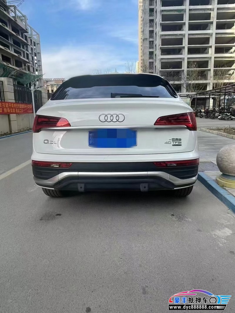 21年奥迪Q5轿车抵押车出售