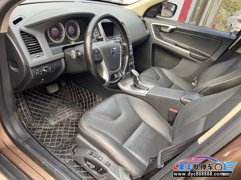 13年沃尔沃XC60SUV抵押车出售