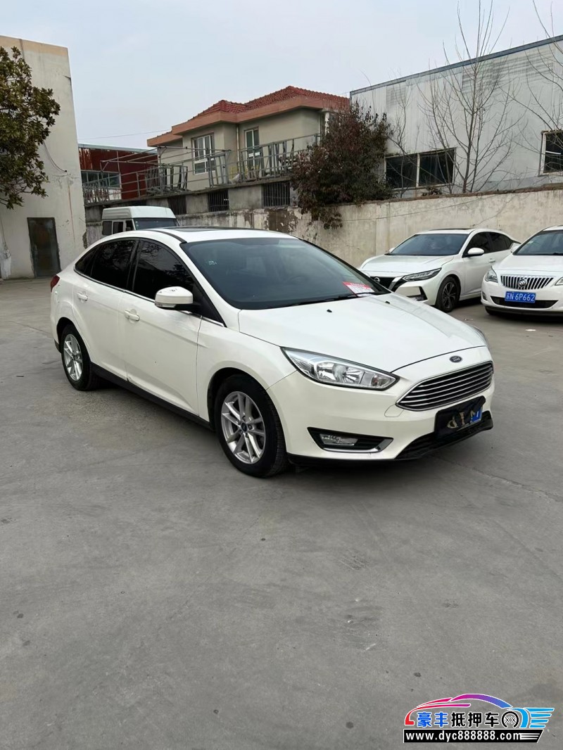 15年福特福克斯轿车抵押车出售