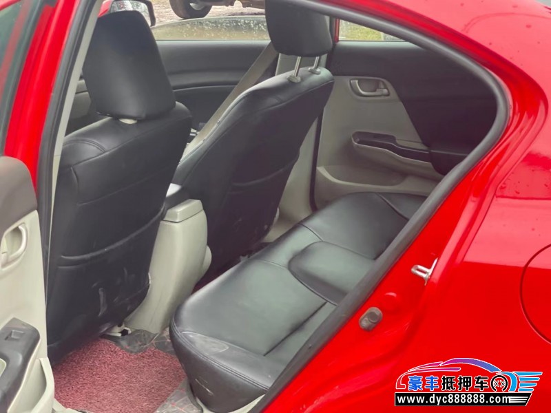 13年本田思域轿车抵押车出售