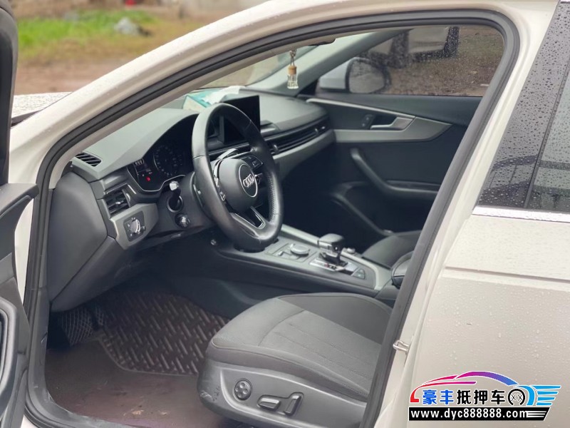 19年奥迪A4轿车抵押车出售