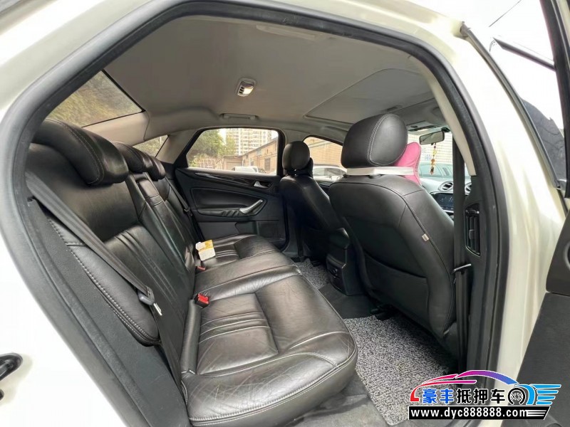 13年福特蒙迪欧轿车抵押车出售