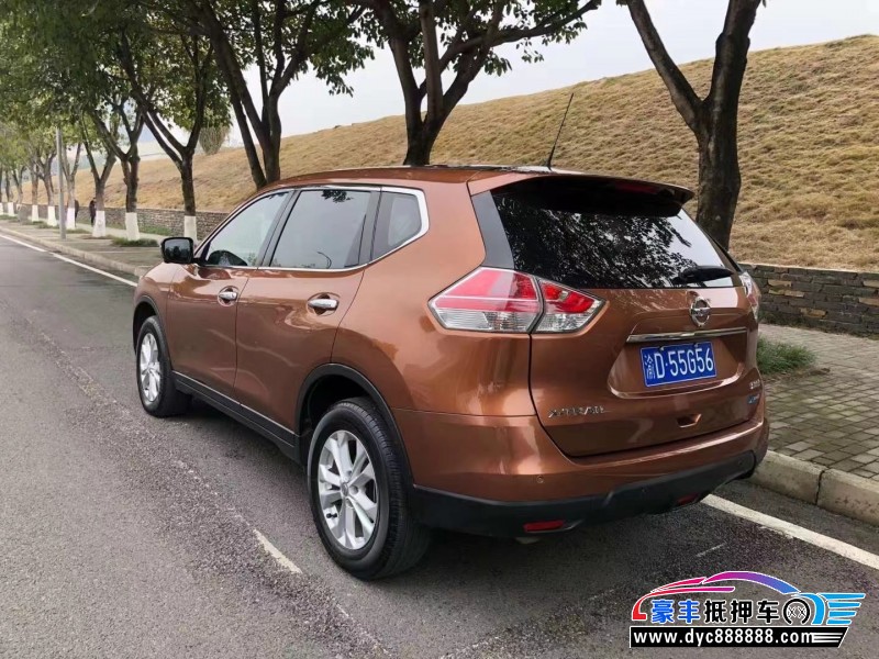 16年日产奇骏轿车抵押车出售