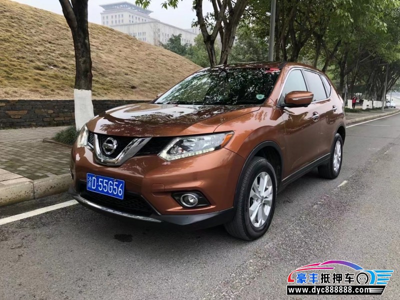 16年日产奇骏轿车抵押车出售