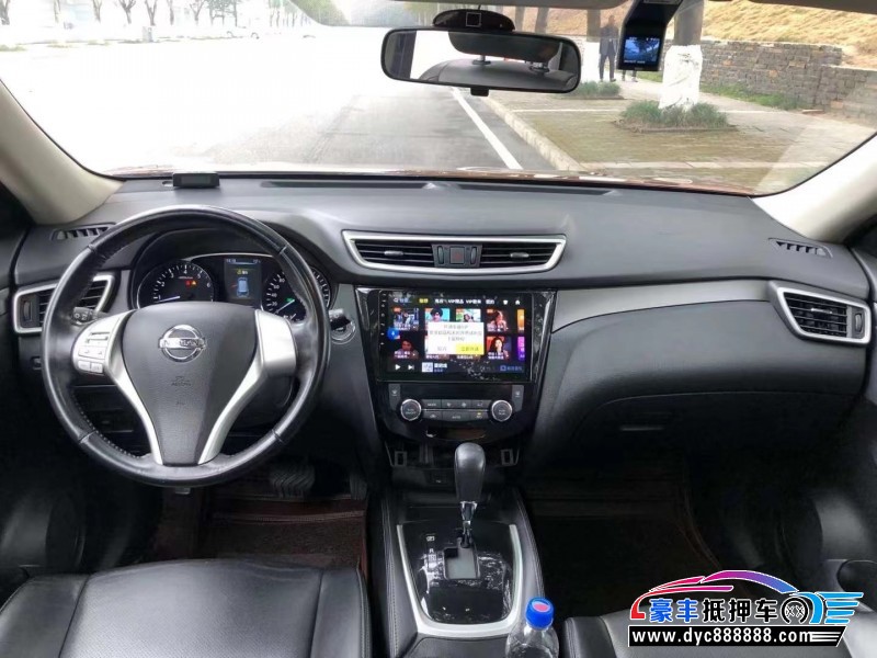 16年日产奇骏轿车抵押车出售