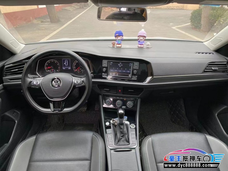 20年大众速腾轿车抵押车出售