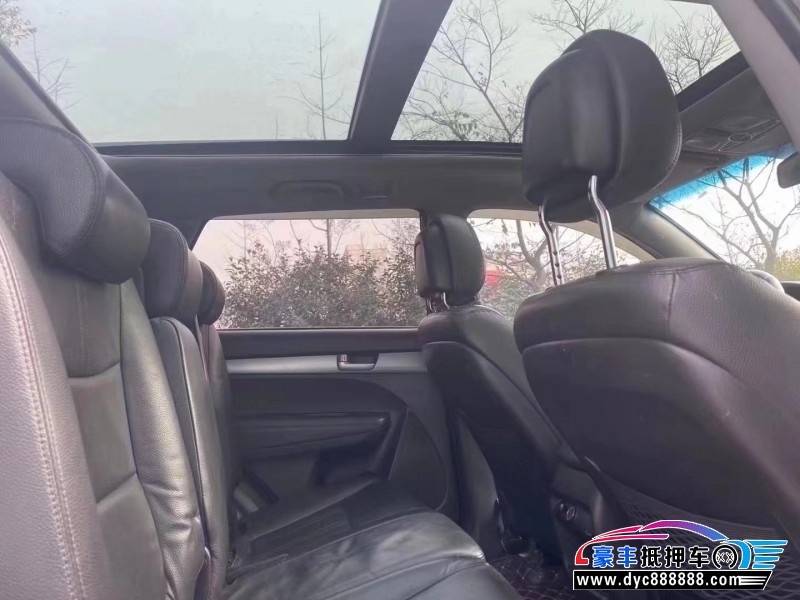 14年起亚索兰托轿车抵押车出售