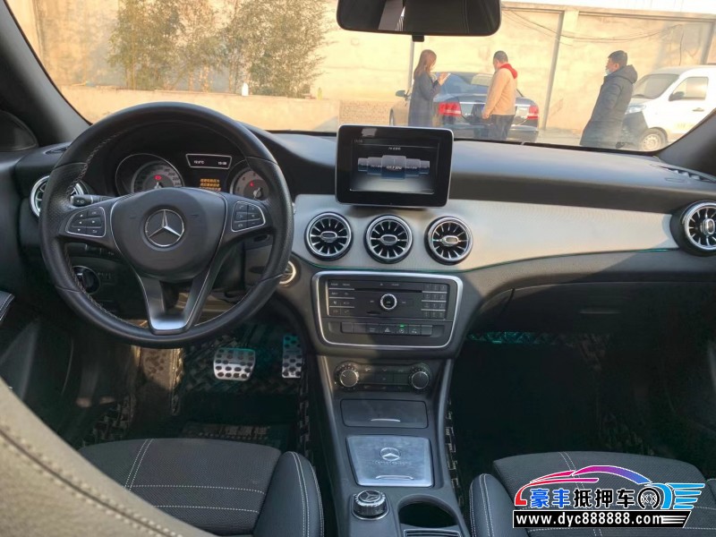 19年奔驰CLA轿车抵押车出售