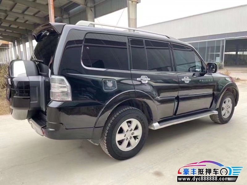 12年三菱帕杰罗SUV抵押车出售