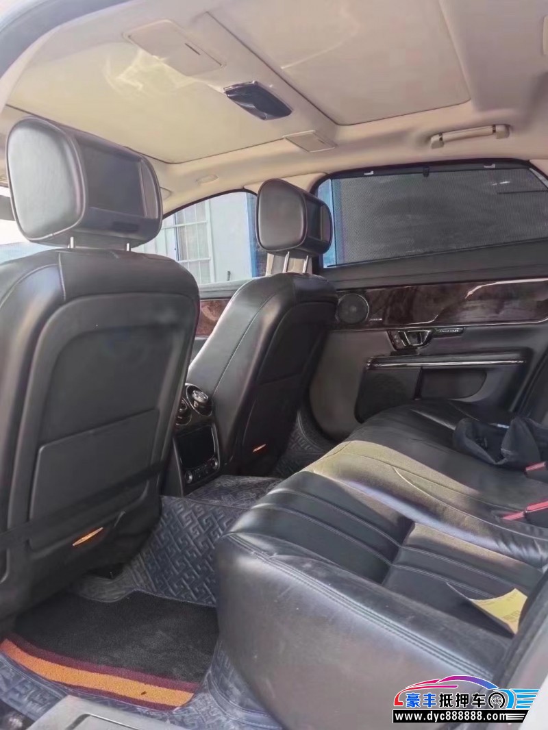 15年捷豹XJ轿车抵押车出售