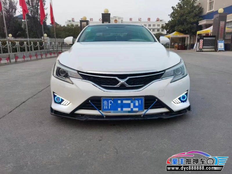 15年丰田锐志轿车抵押车出售