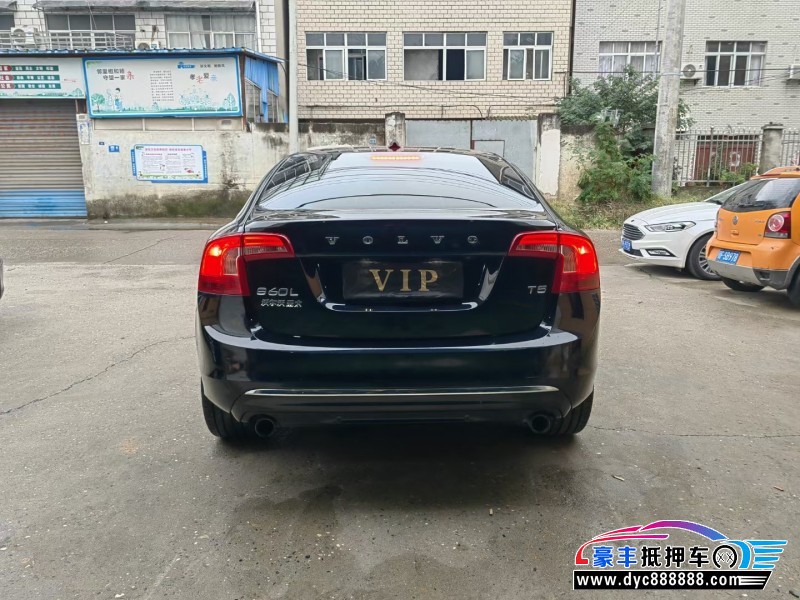 18年沃尔沃S60轿车抵押车出售
