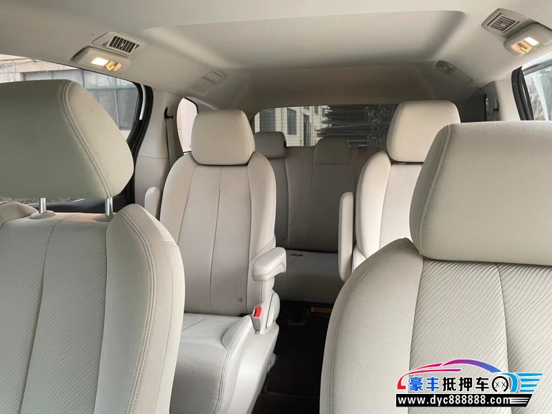 22年别克GL8SUV抵押车出售