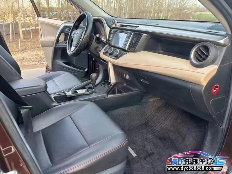 14年丰田RAV4荣放轿车抵押车出售