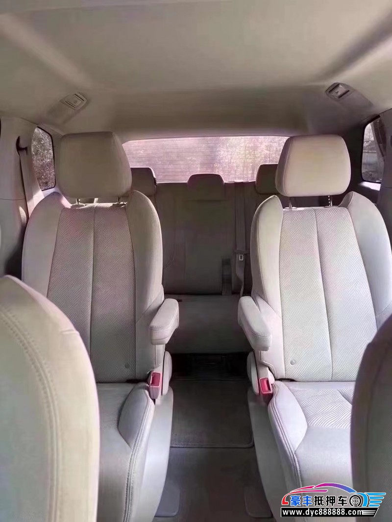 22年别克GL8轿车抵押车出售