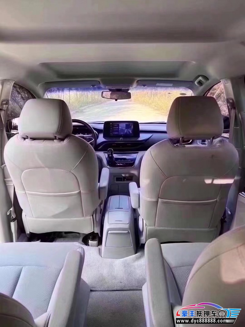 22年别克GL8轿车抵押车出售