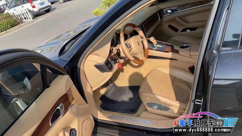 11年保时捷帕纳梅拉轿车抵押车出售