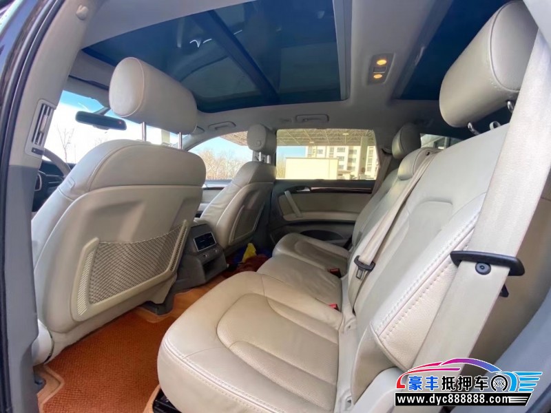 11年奥迪Q7轿车抵押车出售