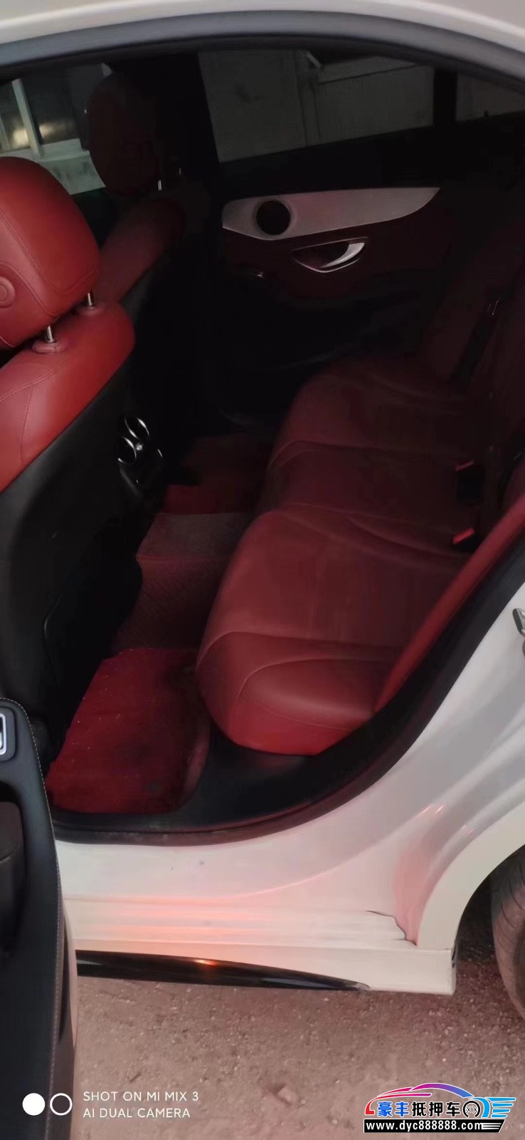 20年奔驰C轿车抵押车出售