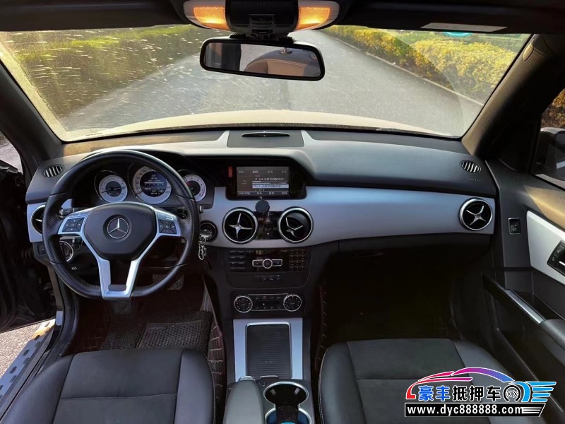 15年奔驰GLC轿车抵押车出售