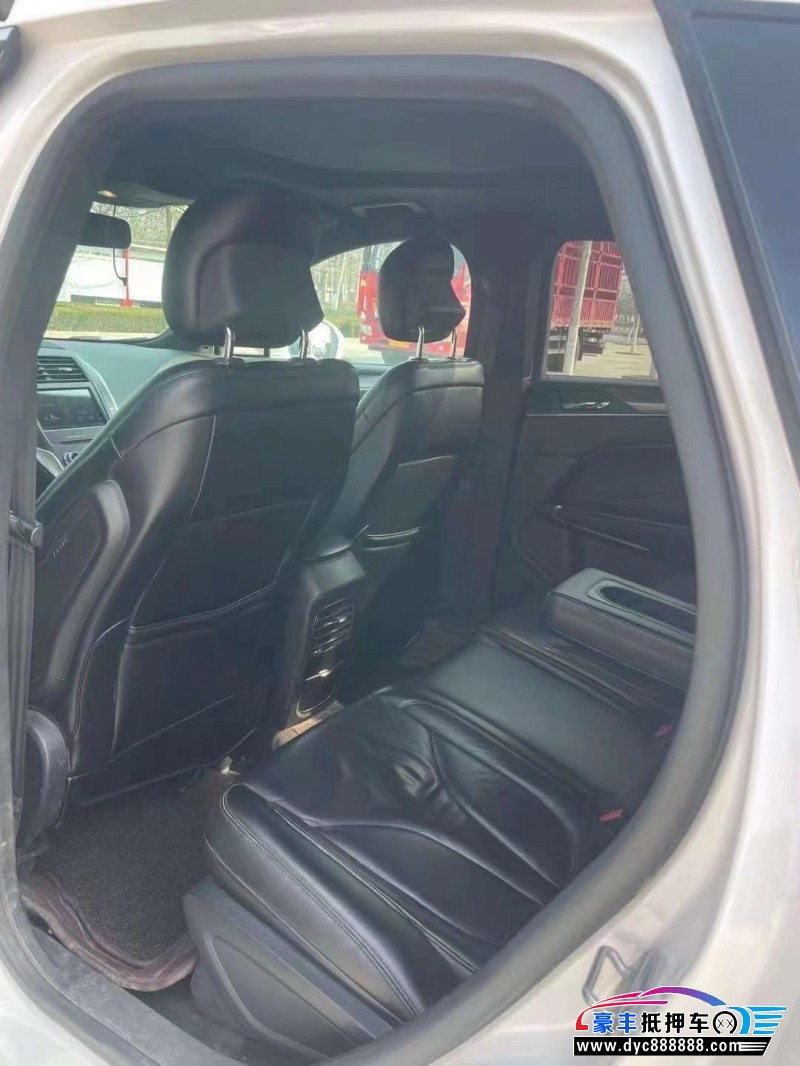 16年林肯MKCSUV抵押车出售