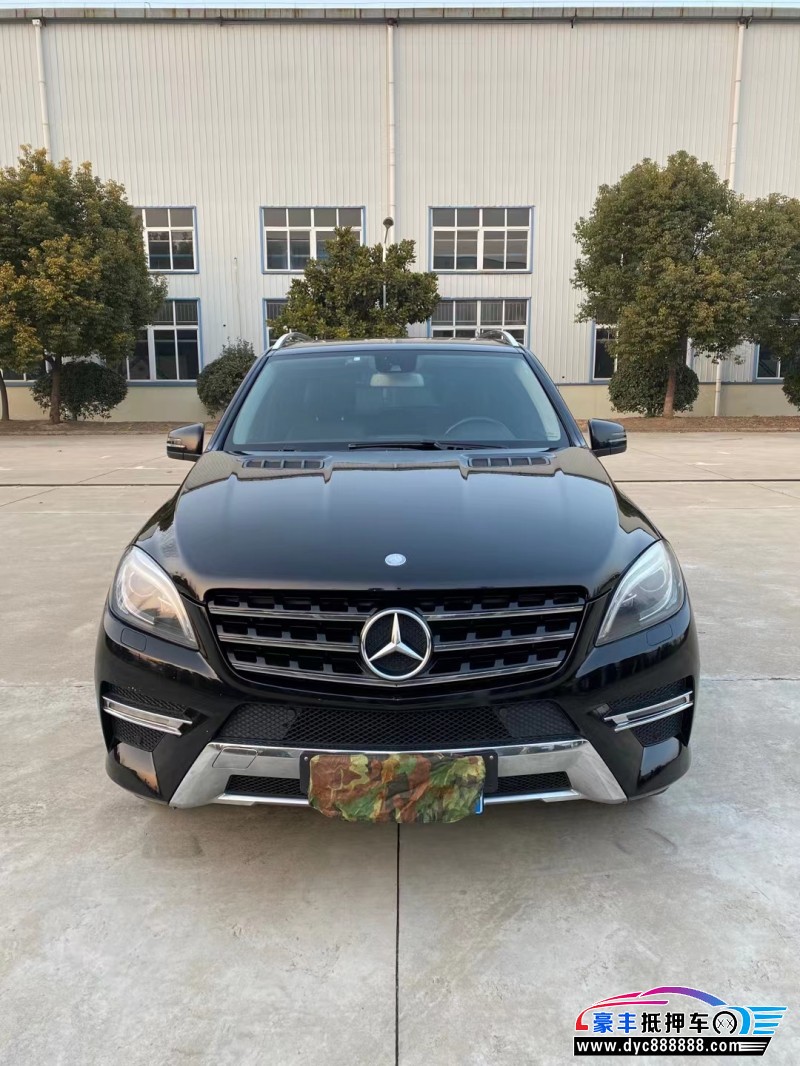 13年奔驰ML轿车抵押车出售