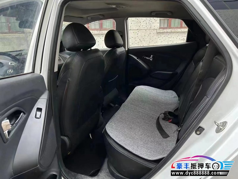 15年现代ix35SUV抵押车出售