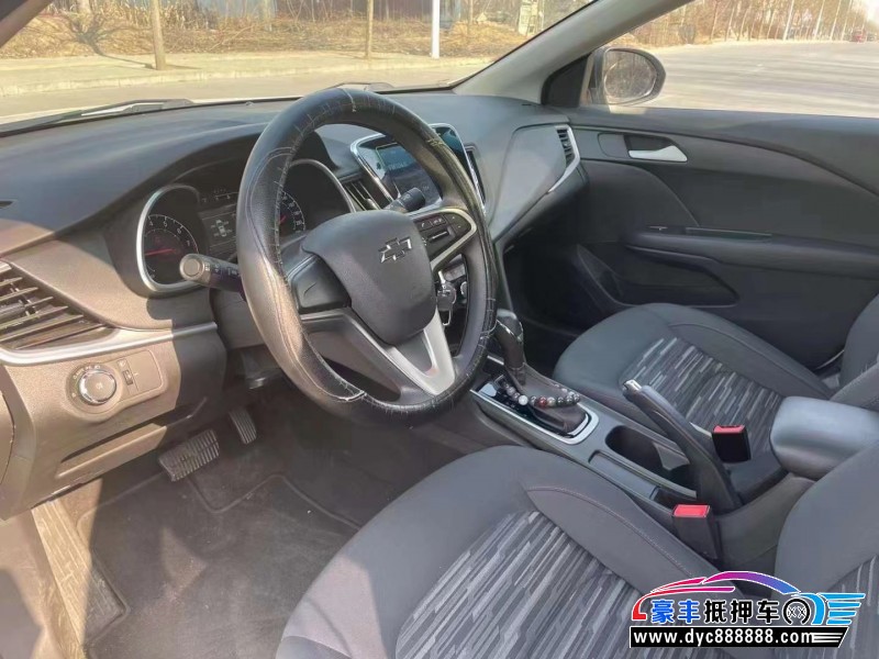 20年雪佛兰科鲁泽轿车抵押车出售