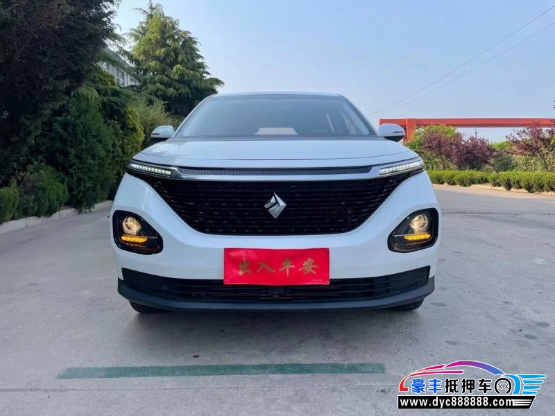 20年宝骏宝骏RM5轿车抵押车出售