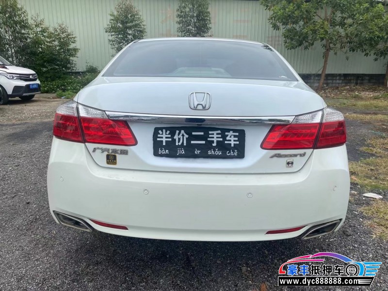 15年本田雅阁轿车抵押车出售