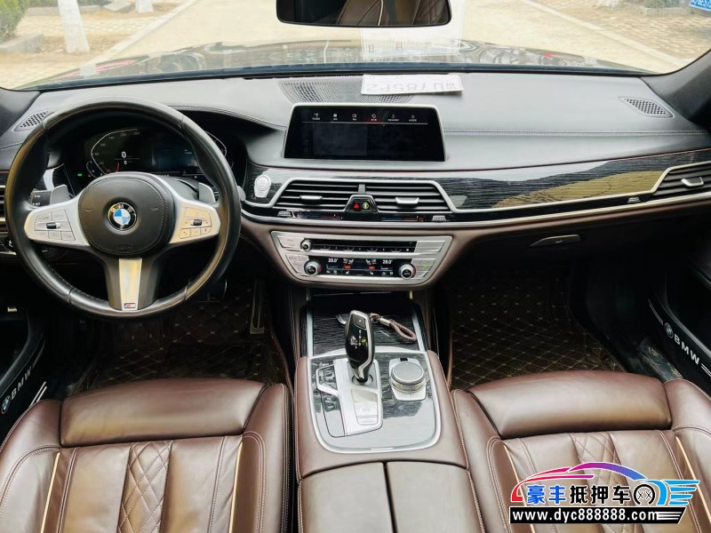 21年宝马7系轿车抵押车出售