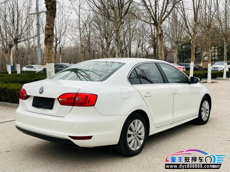 16年大众速腾轿车抵押车出售