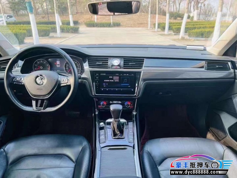 18年大众辉昂轿车抵押车出售