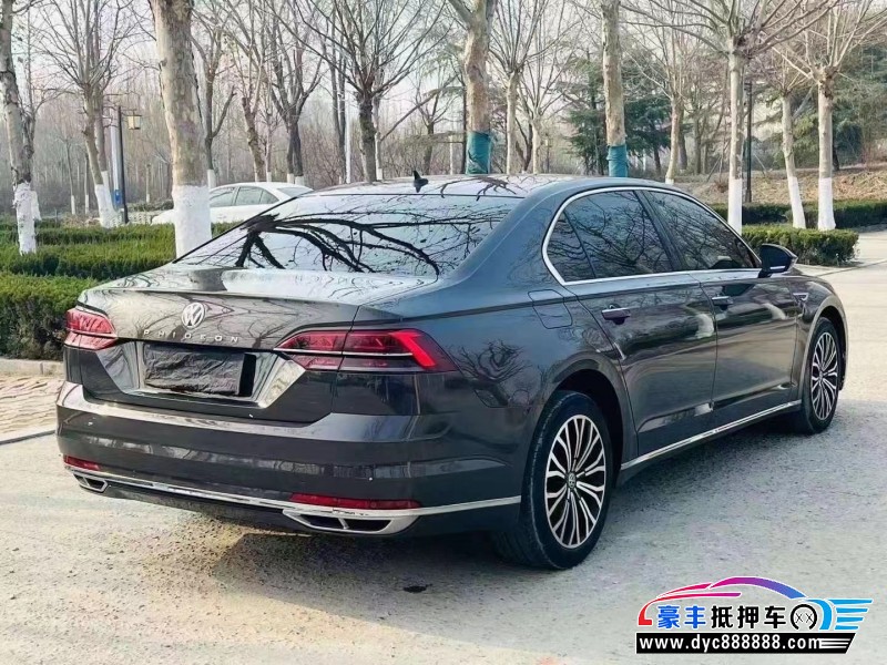 18年大众辉昂轿车抵押车出售