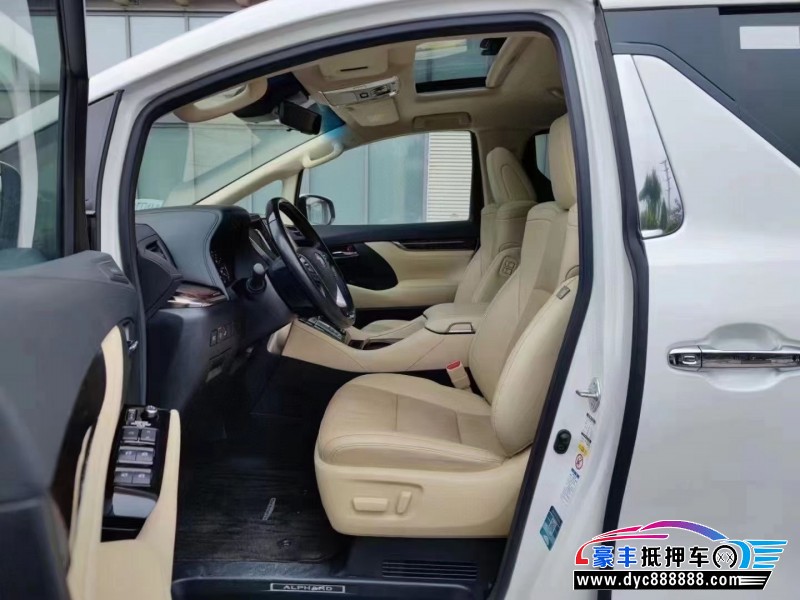 19年丰田埃尔法轿车抵押车出售