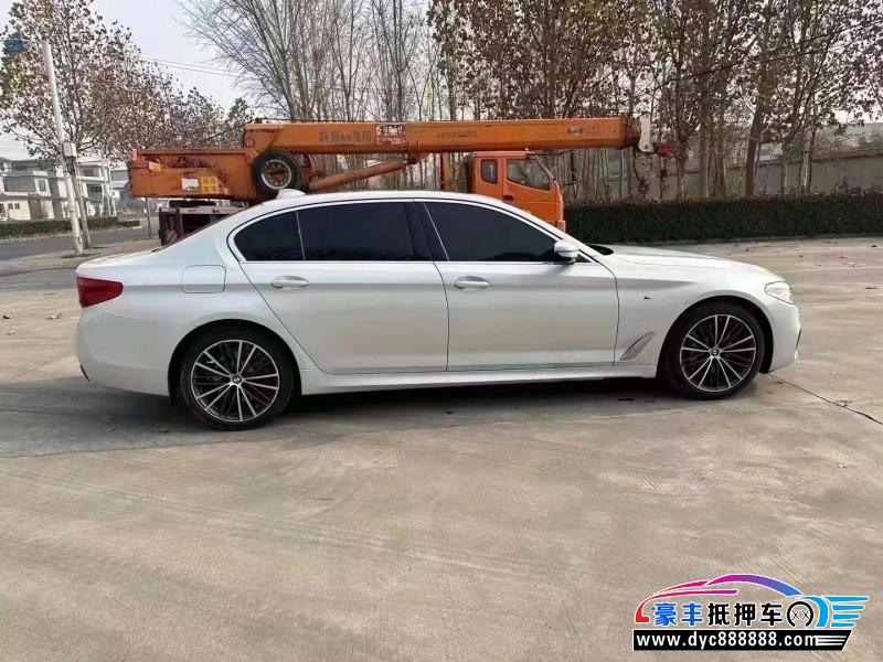 20年宝马5系轿车抵押车出售