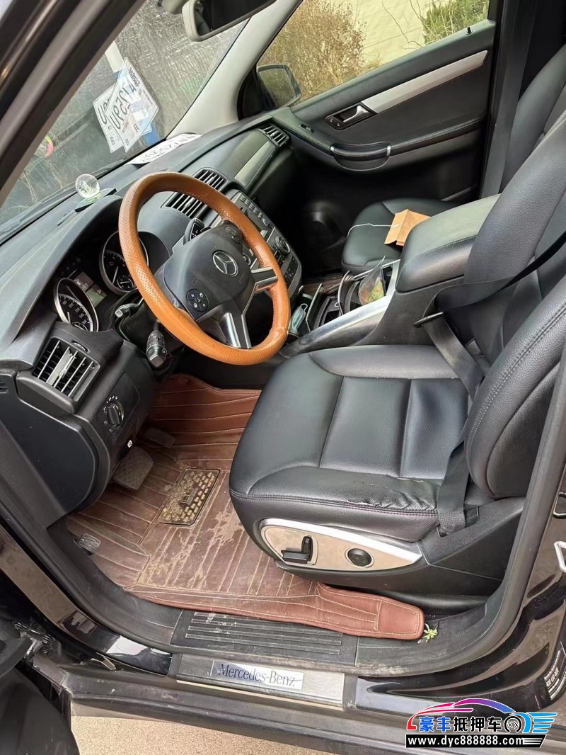 13年奔驰R级MPV抵押车出售